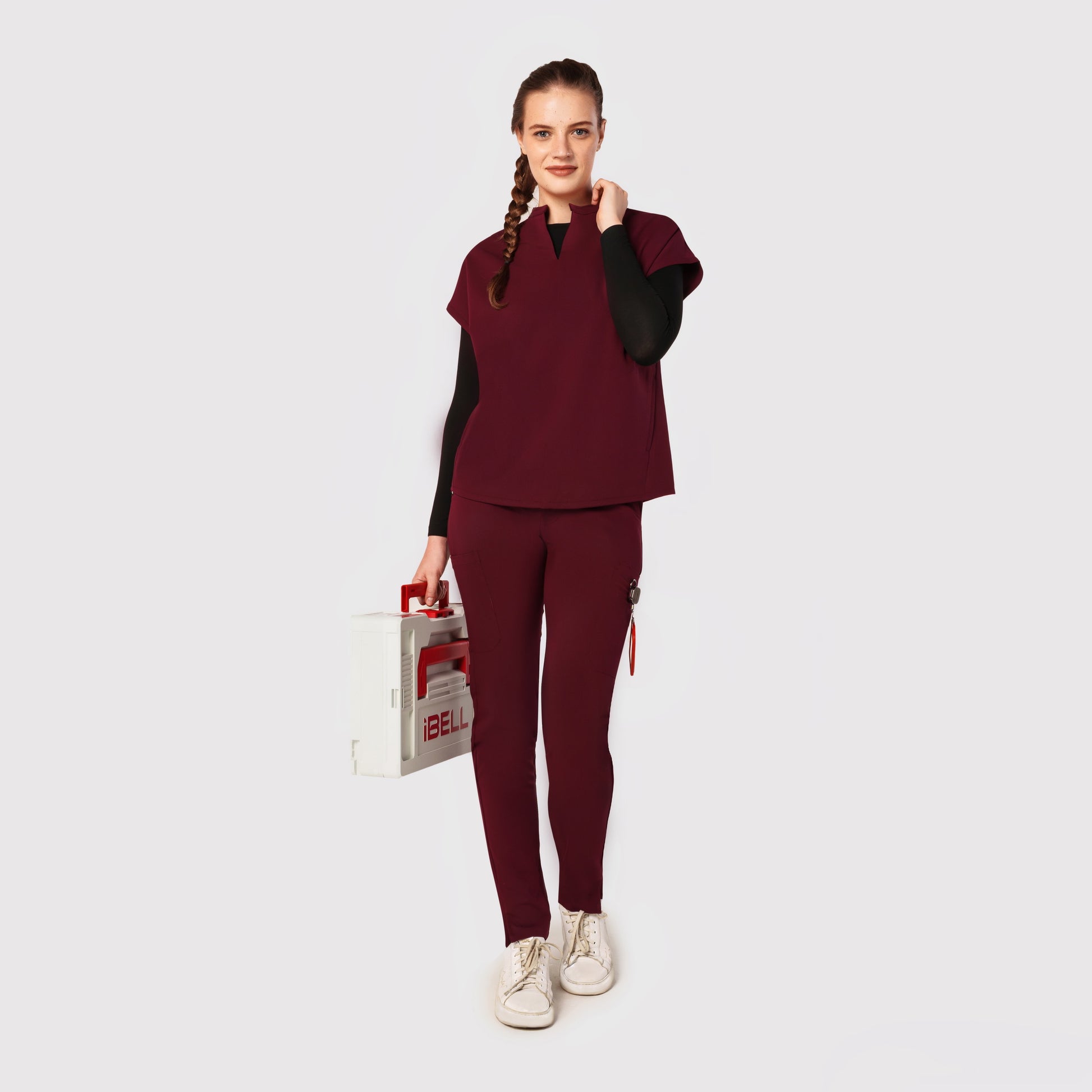 Sleek Eight-Pocket Slim Scrub Pant