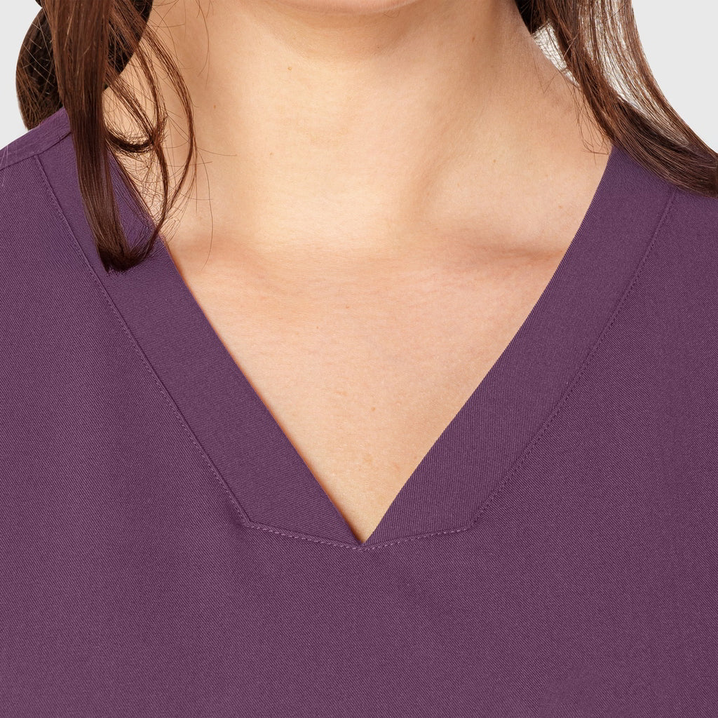 Seam Two-Pocket Scrub Top