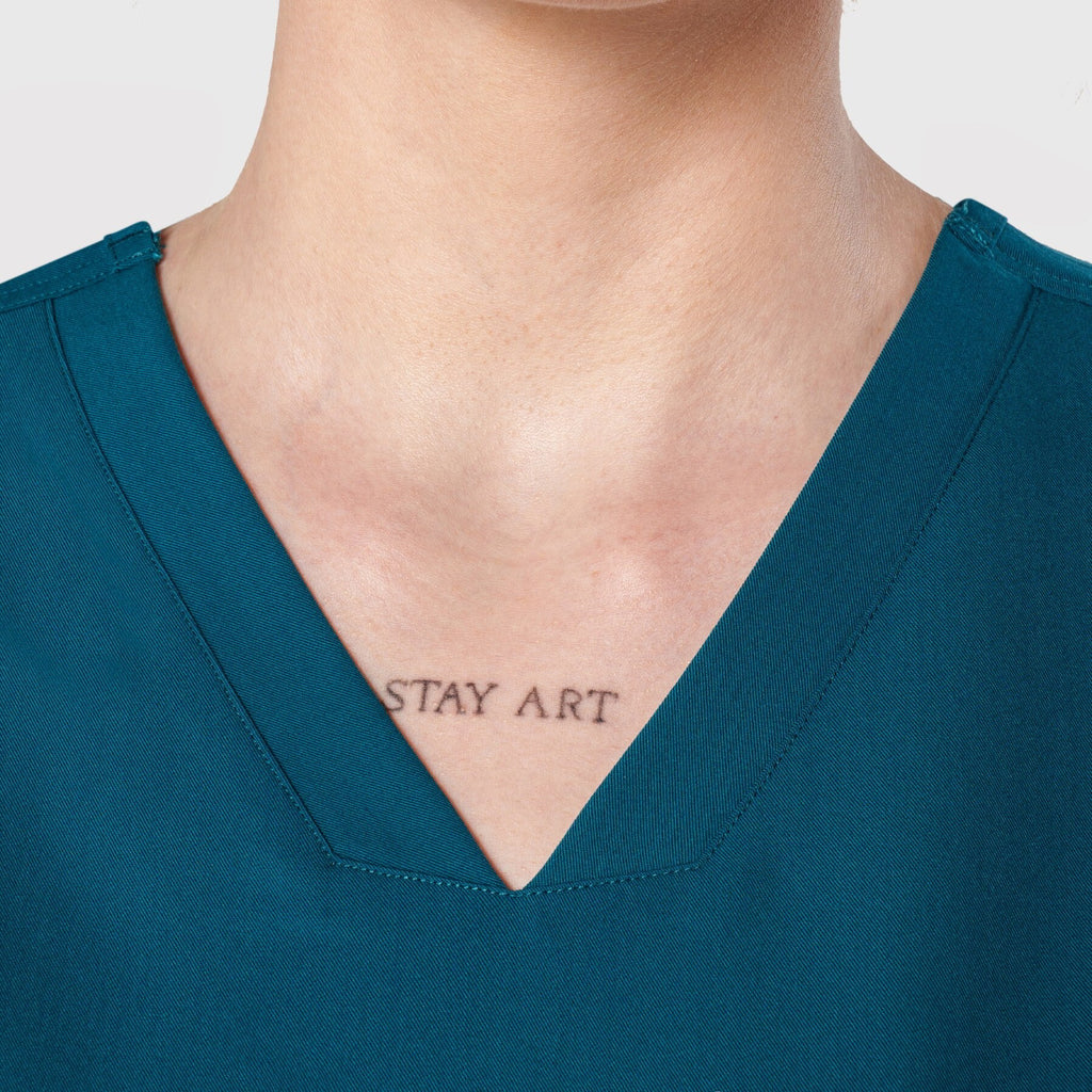 Seam Two-Pocket Scrub Top