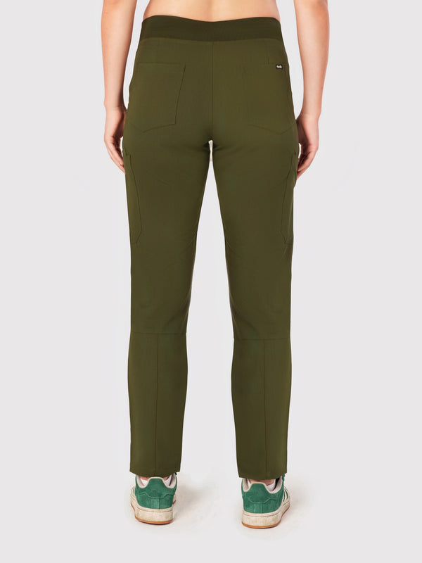 Sleek Eight-Pocket Slim Scrub Pant
