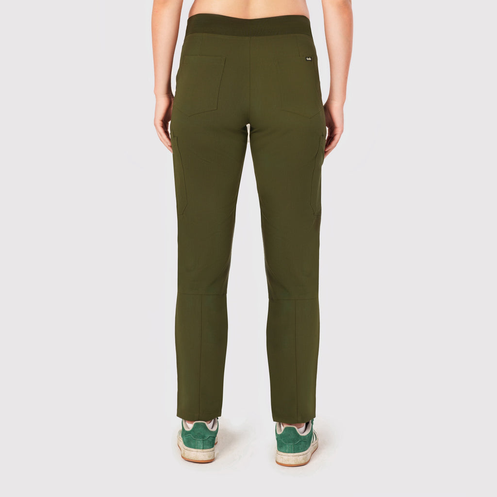 Sleek Eight-Pocket Slim Scrub Pant