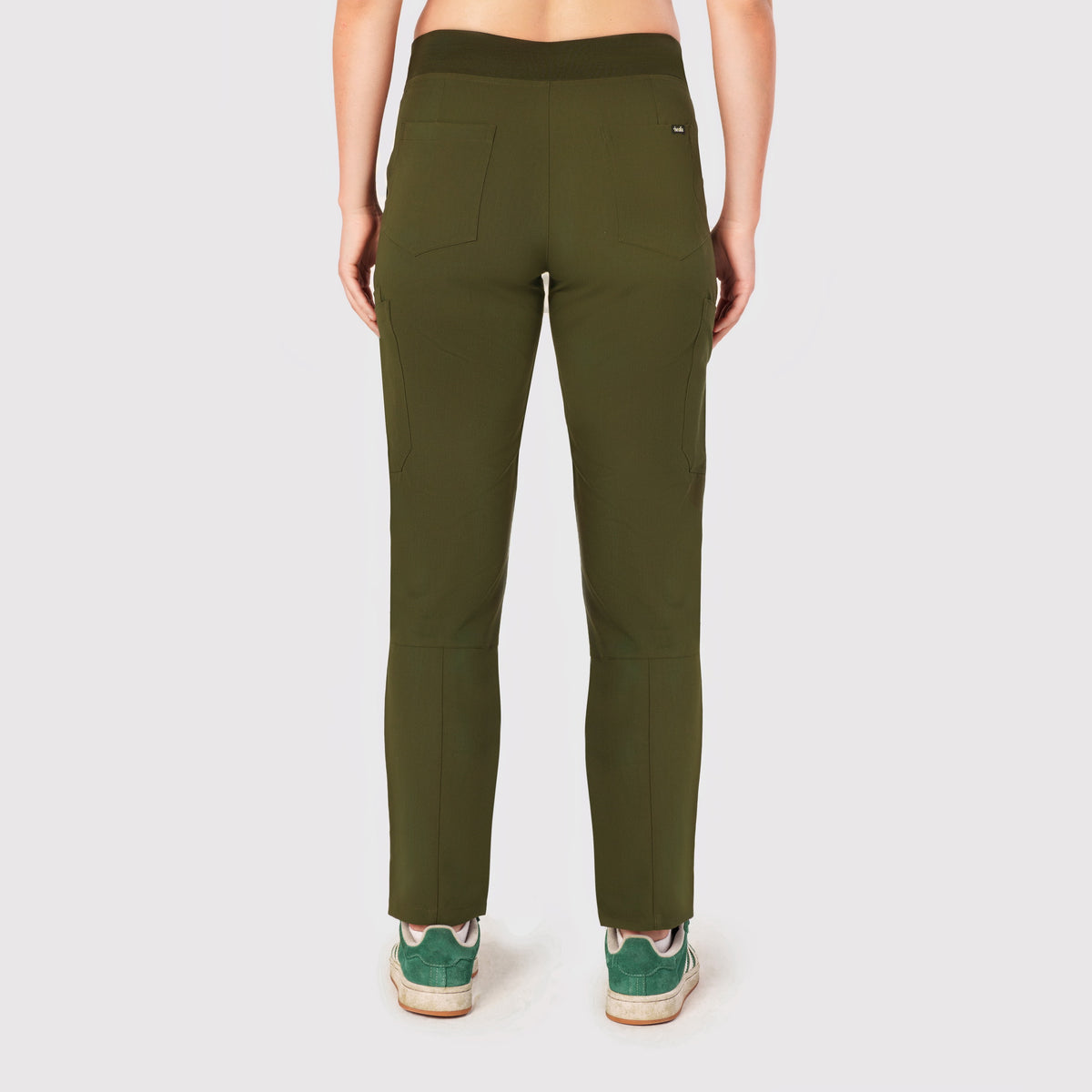 Sleek Eight-Pocket Slim Scrub Pant