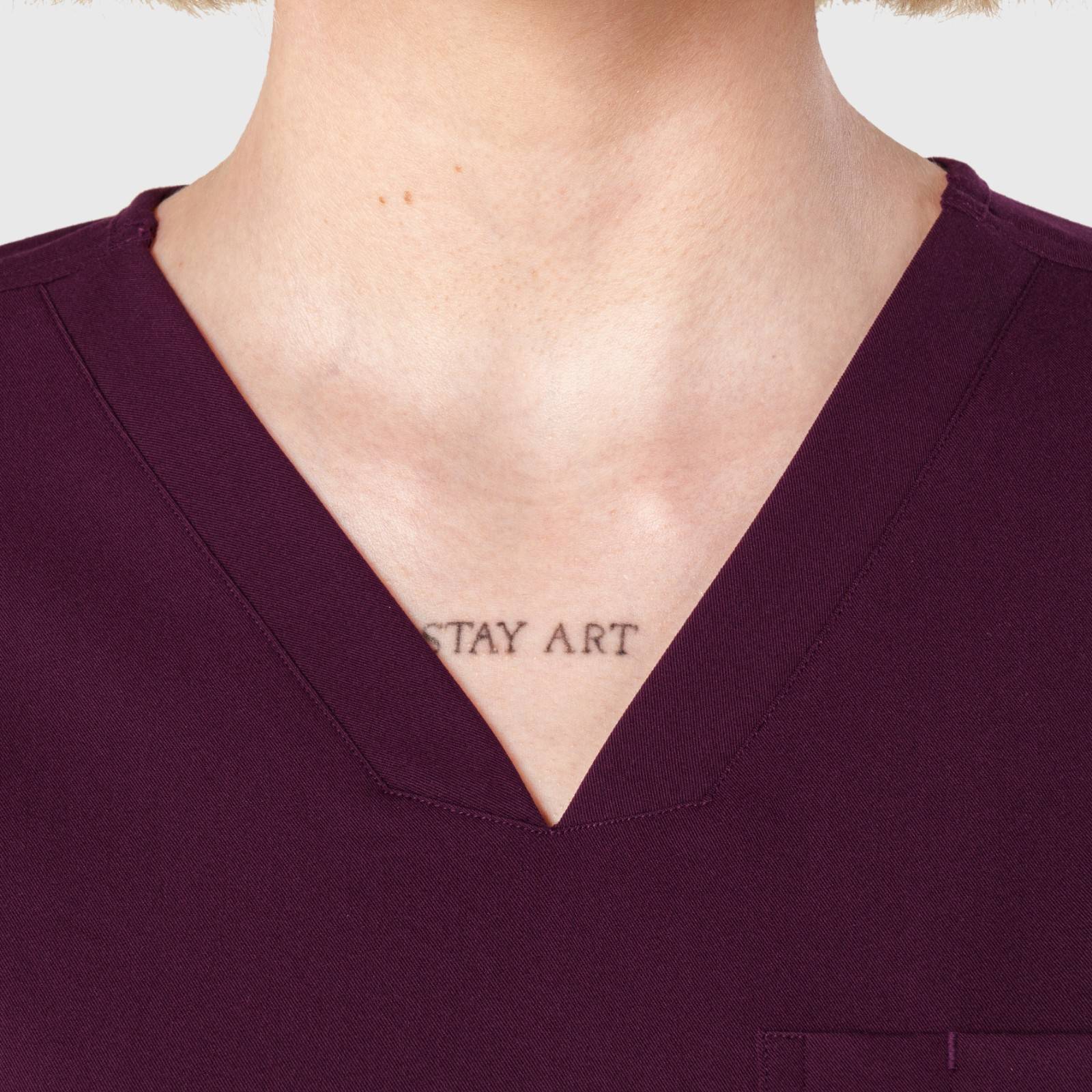 Seam Two-Pocket Scrub Top